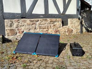 Bild vergrößern: Mobile Photovoltaik-Anlage der Gemeinde Kaufungen 