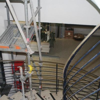 Blick auf den Umbau der Treppe im Erdgeschoss